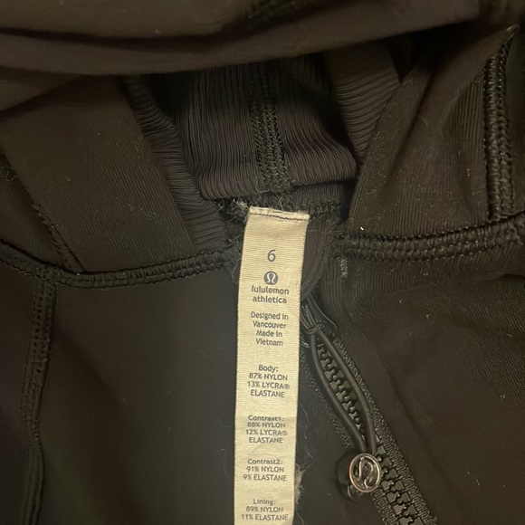 lululemon jacket with hood - Picture 3 of 3